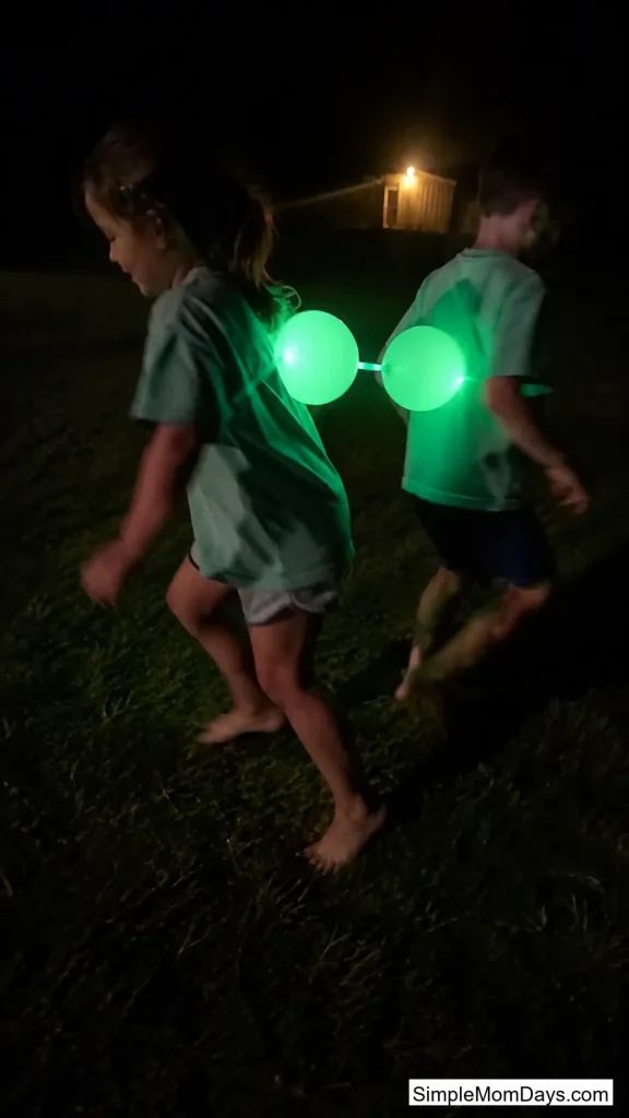 Glow Balloon Race