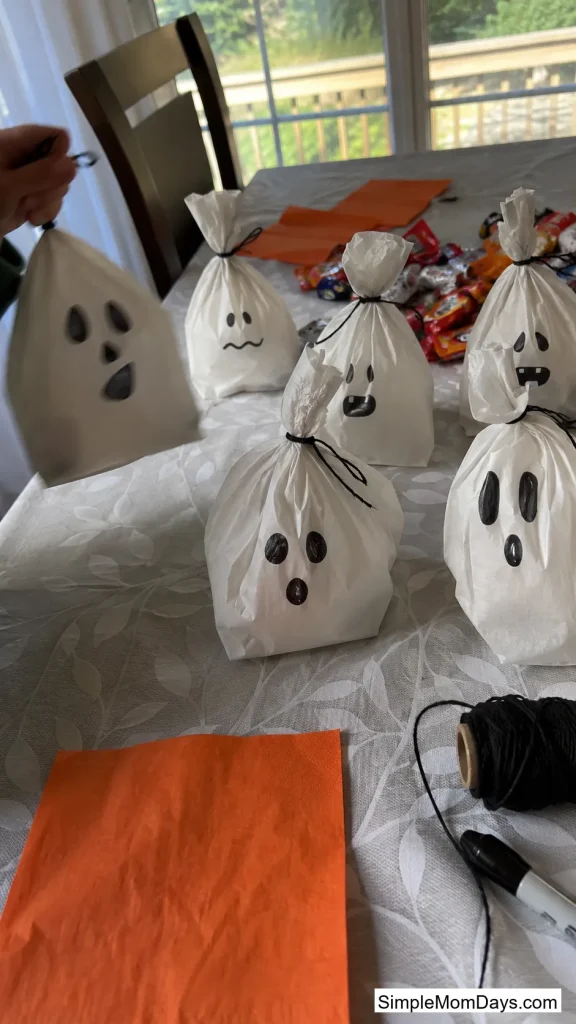 Mini Ghost Piñata Bags