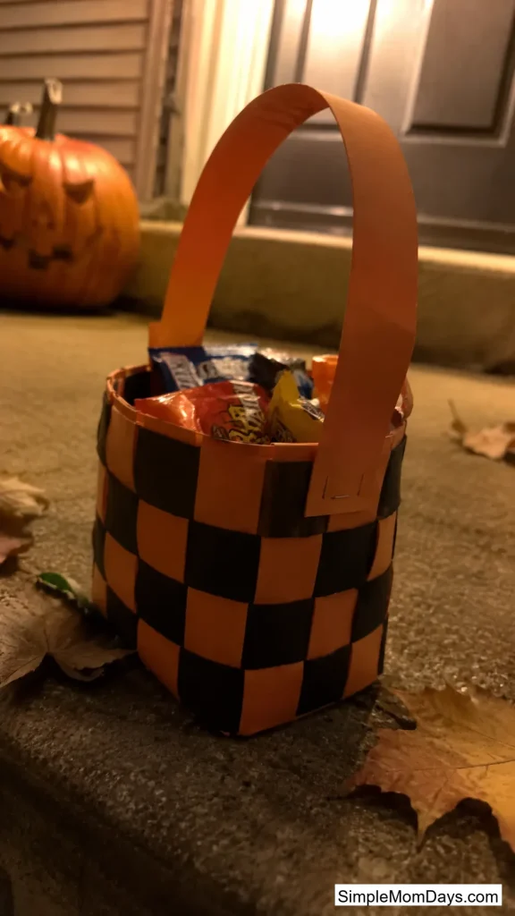 Paper Basket Trick-or-Treat Tote