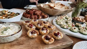 25 Crowd Pleasing Thanksgiving Appetizer Ideas