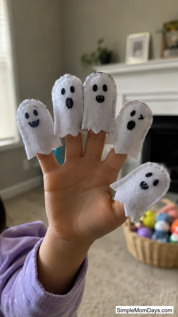 Ghost Finger Puppets