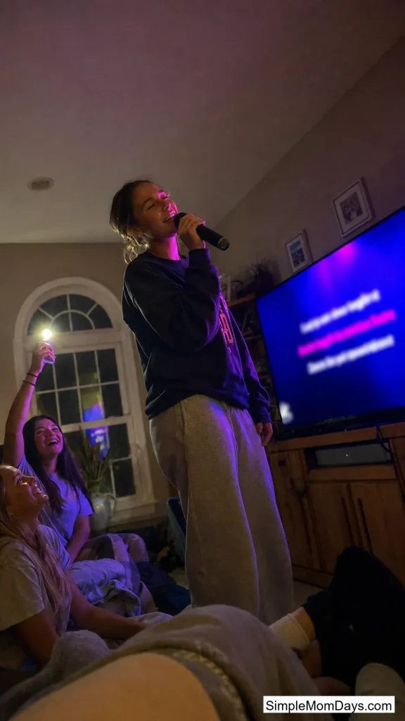 Karaoke Showdown