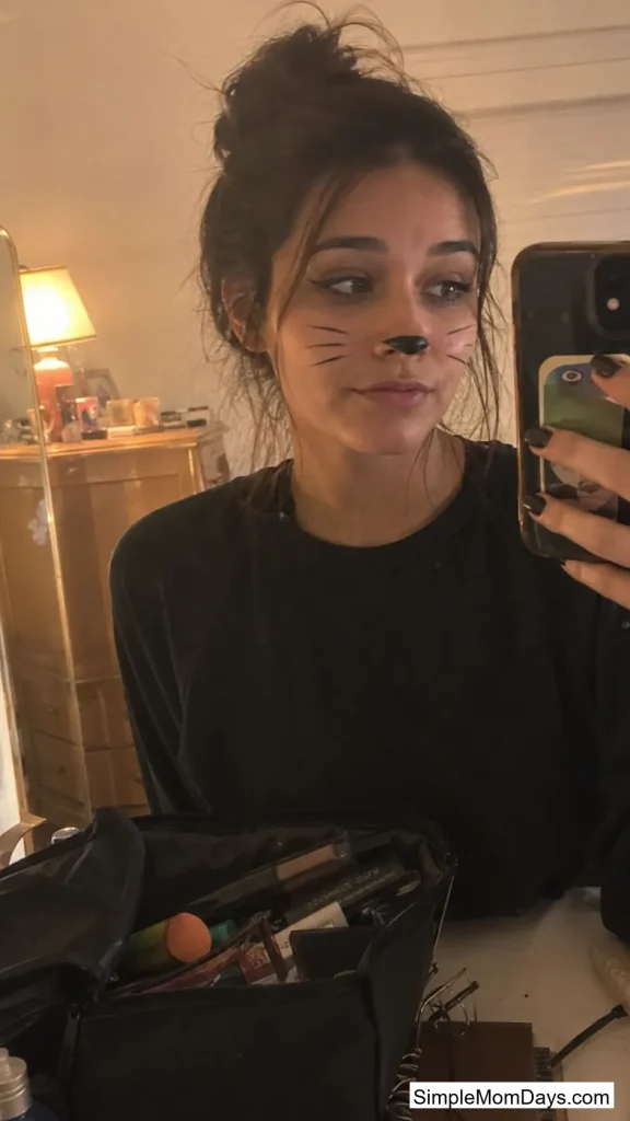 Minimal Cat Face