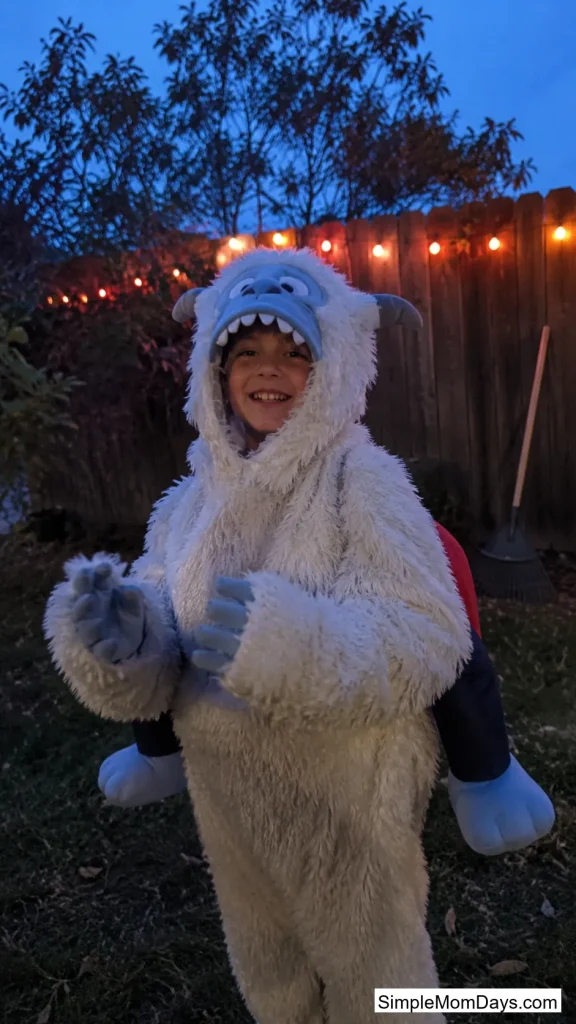 Piggyback From a Very Unbothered Yeti